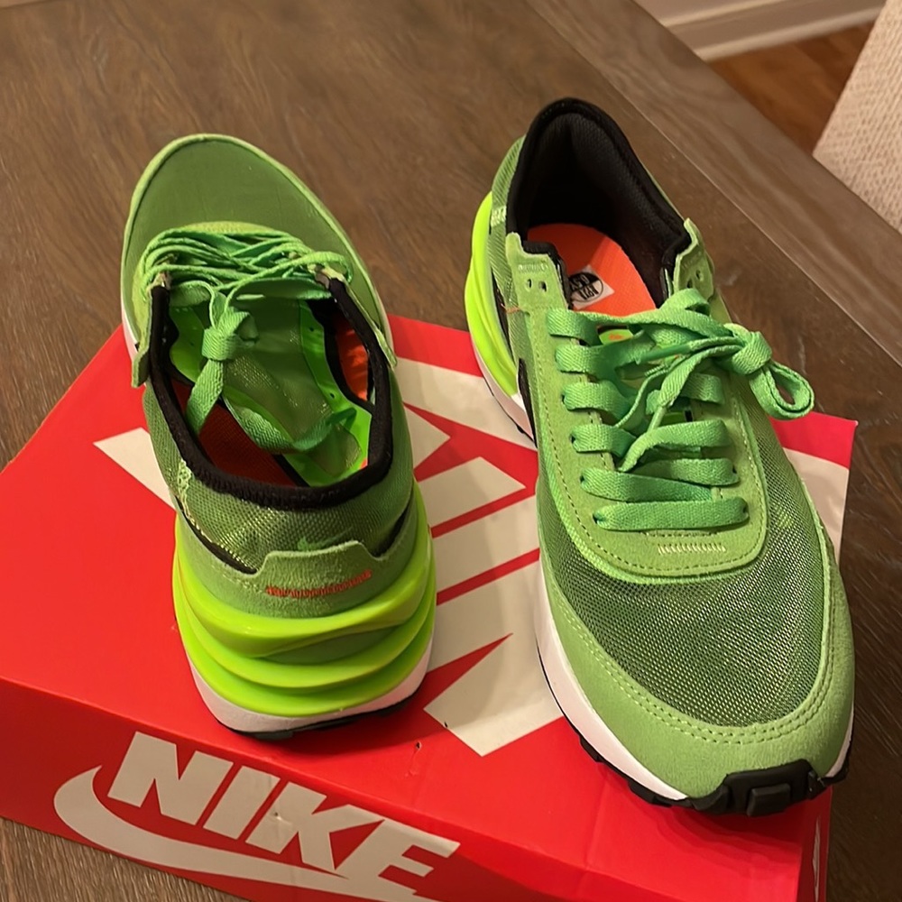 Nike Waffle One(GS) - Picture 2 of 12